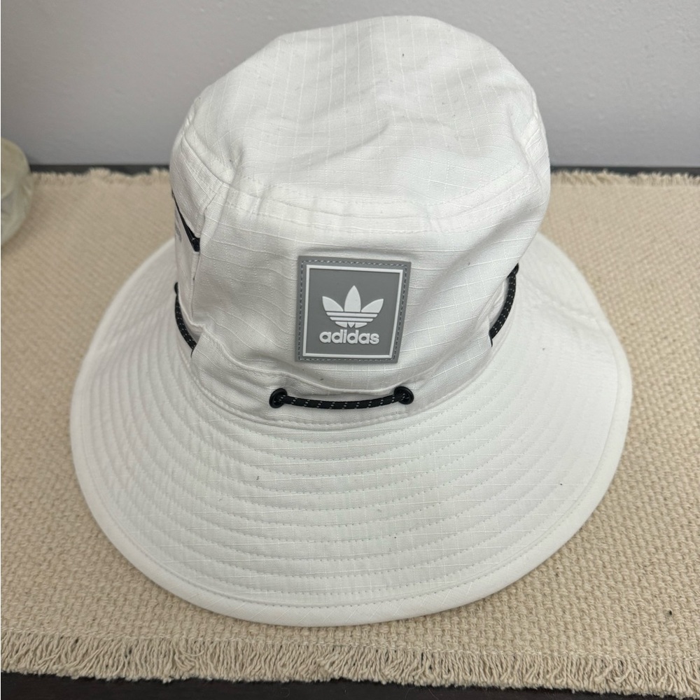 Adidas Boonie bucket hat, white